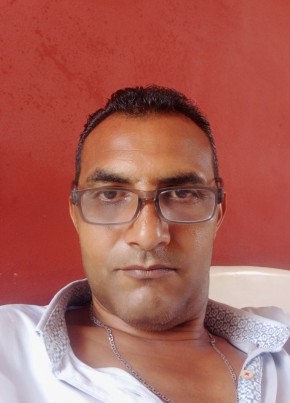 youssef, 48, Egypt, Alexandria