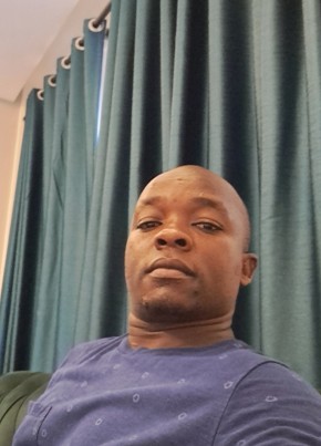 Andrew, 38, Uganda, Kampala