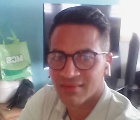 Raul, 46, Carolina