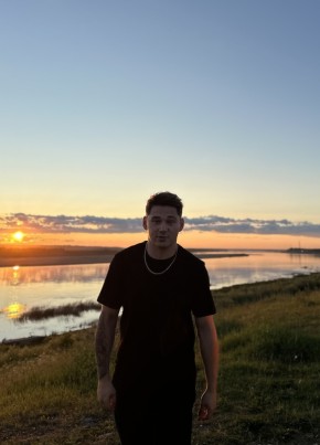 Юрий из Санкт-Петербурга 23 года
