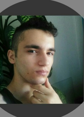 Mehmet Tekin , 23, Türkiye Cumhuriyeti, Kayseri