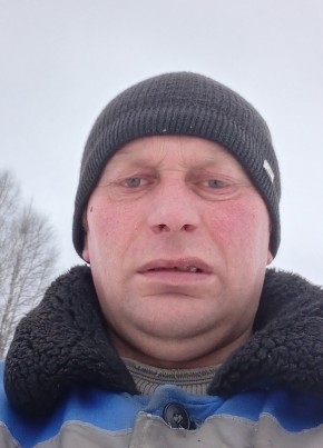 Миша из Верхнего Уфалея 42 года