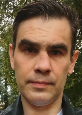 Павел из Калуги 44 года