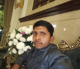 Sumit kurmi, 26 лет, Bareilly