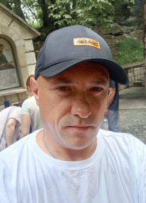 Константин из Донское 44 года