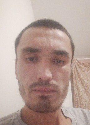 Makhsudzhon, 19, Russia, Moscow
