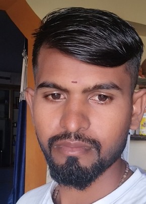 Raj, 18, India, Harpanahalli
