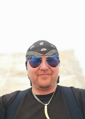 Алексей из Южно-Сахалинска 52 года