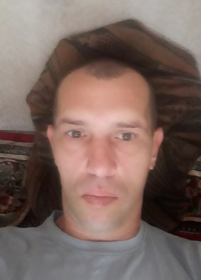 Рома, 41, Россия, Ейск