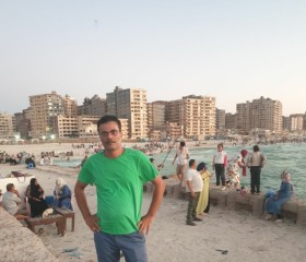 ميدو, 50, Cairo
