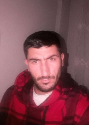 Yusuf Çakar, 29, Türkiye Cumhuriyeti, Bursa