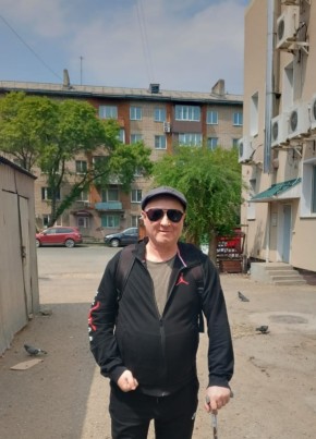 Иван из Уссурийска 52 года