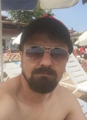 Efkan, 41, Türkiye Cumhuriyeti, İstanbul