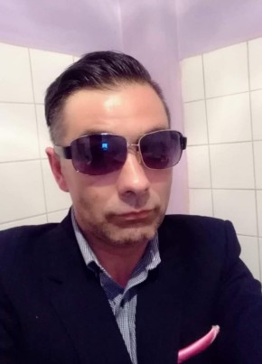 Riccardo, 47, Česká republika, Chodau