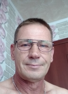 Павел Костюк, 55, Россия, Южно-Сахалинск