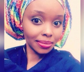 Zee, 35, Yellowknife