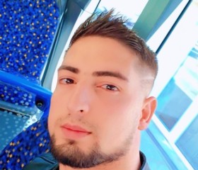 ARTOm, 22, Dietikon