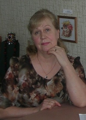 Александра, 69, Россия, Онега