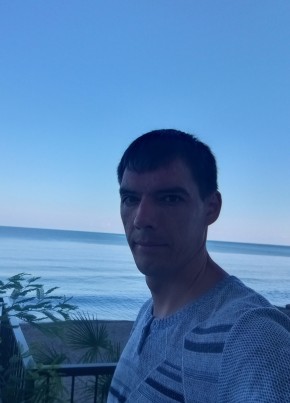 Pavel, 33, Russia, Bugulma