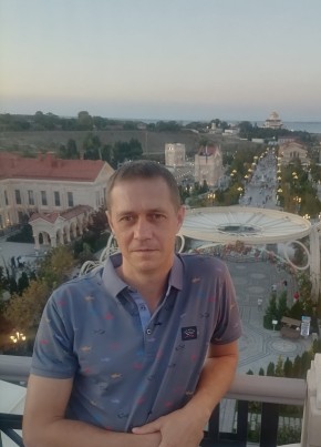 Денис из Самары 45 лет
