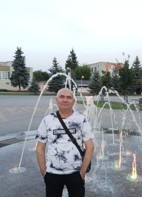 Петр из Карачева 51 год