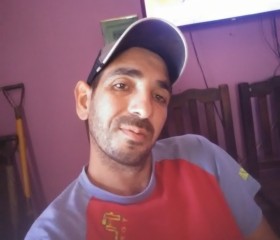 Gabriel, 35, Santa Rosa