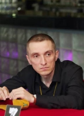 Maksim, 45, Russia, Krasnoznamensk (MO)