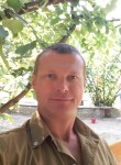 Aleksey, 46, Yelizovo