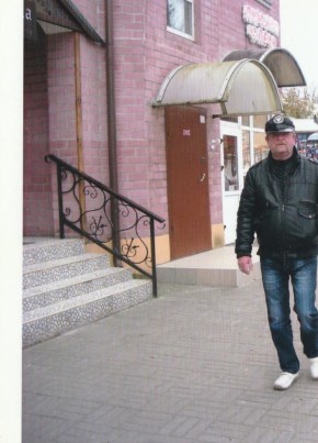 александр, 69, Россия, Полесск