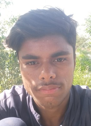 Malik Salman, 18, پاکستان, مُلتان‎