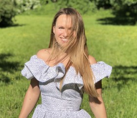 Kseniya, 37, Moscow