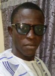 Victor, 37, Touba