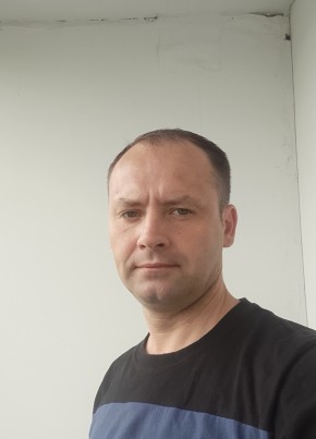Евгений из Омска 44 года
