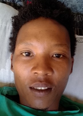 Andile, 30, iRiphabhuliki yase Ningizimu Afrika, ITheku