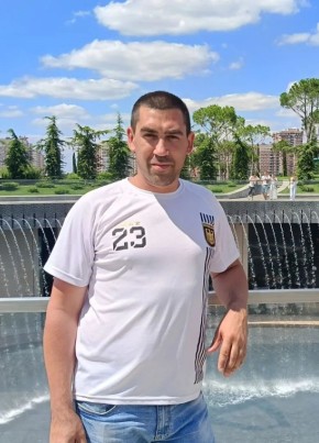 Антон из Дзержинска 36 лет