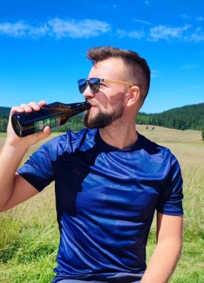 Евгений из Омска 33 года