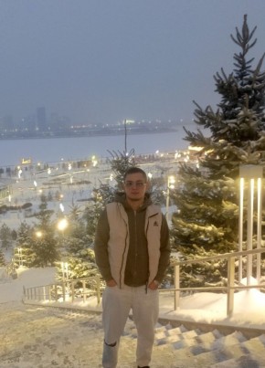 Роман из Зеленодольска 21 год