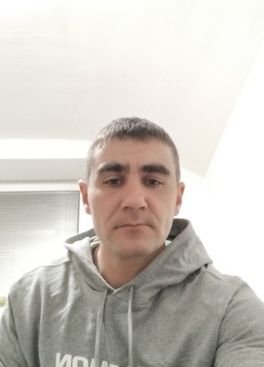 Руслан из Hradec Králové 36 лет