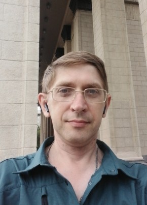 Денис из Новосибирска 43 года