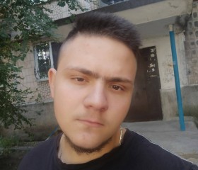 Egor, 26, Mariupol