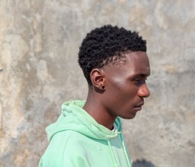 Emmanuel, 26, Lusaka