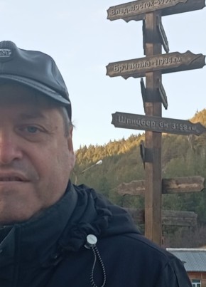 Роман из Балаково 52 года