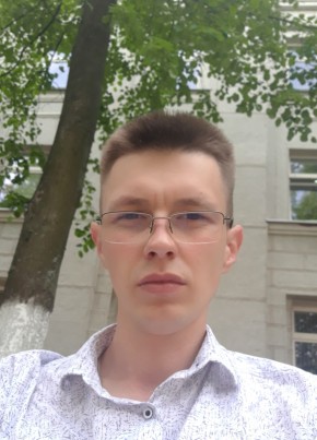Igor, 27, Belarus, Maladzyechna