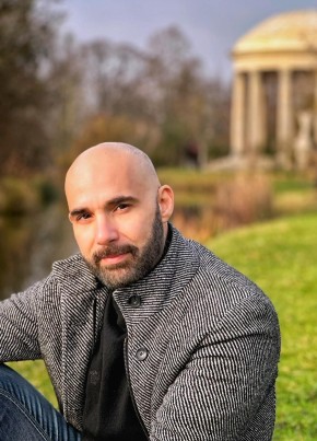 Константин из Екатеринбурга 36 лет