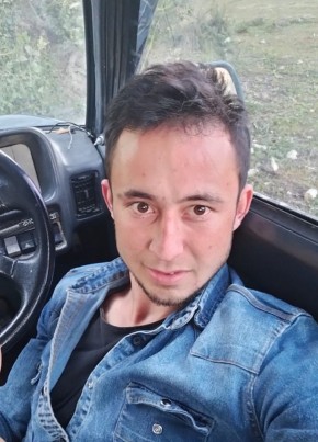 Sertaç Doğan, 28, Türkiye Cumhuriyeti, Kocahasanlı