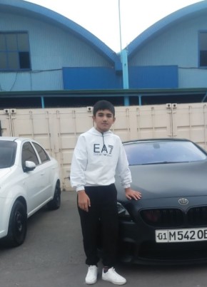 Abdullox, 18, Türkiye Cumhuriyeti, Başakşehir