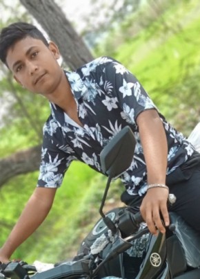 Prabhakar Mondal, 18, India, Kolkata