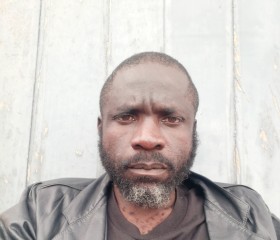 Theocharis, 41, Bamenda