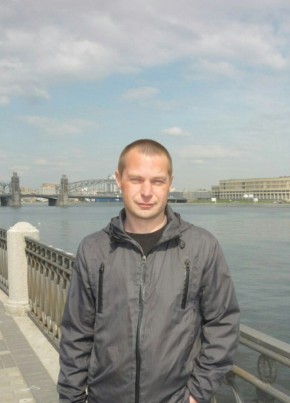 Роман, 46, Россия, Гатчина
