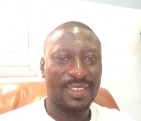 Malick, 42 года, Douala